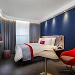 Holiday Inn Express Oxford Kassam Stadium By Ihg