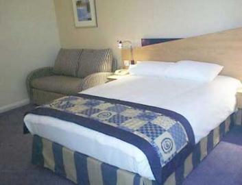 Express Kassam Stadium By Ihg Hotel