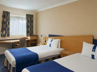 Express Kassam Stadium By Ihg Hotel 3*
